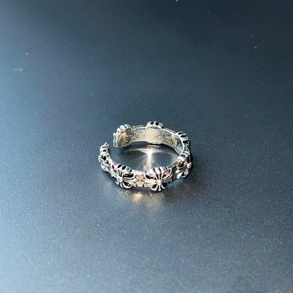 Chrome hearts ring